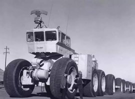 在这个大怪物面前澳洲的公路列车弱爆了