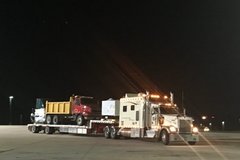 看美式长鼻子车 品美国卡车文化
