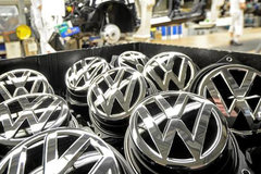 �ŷ�����ʧǧ�� ����4���ڽ���Ա3����