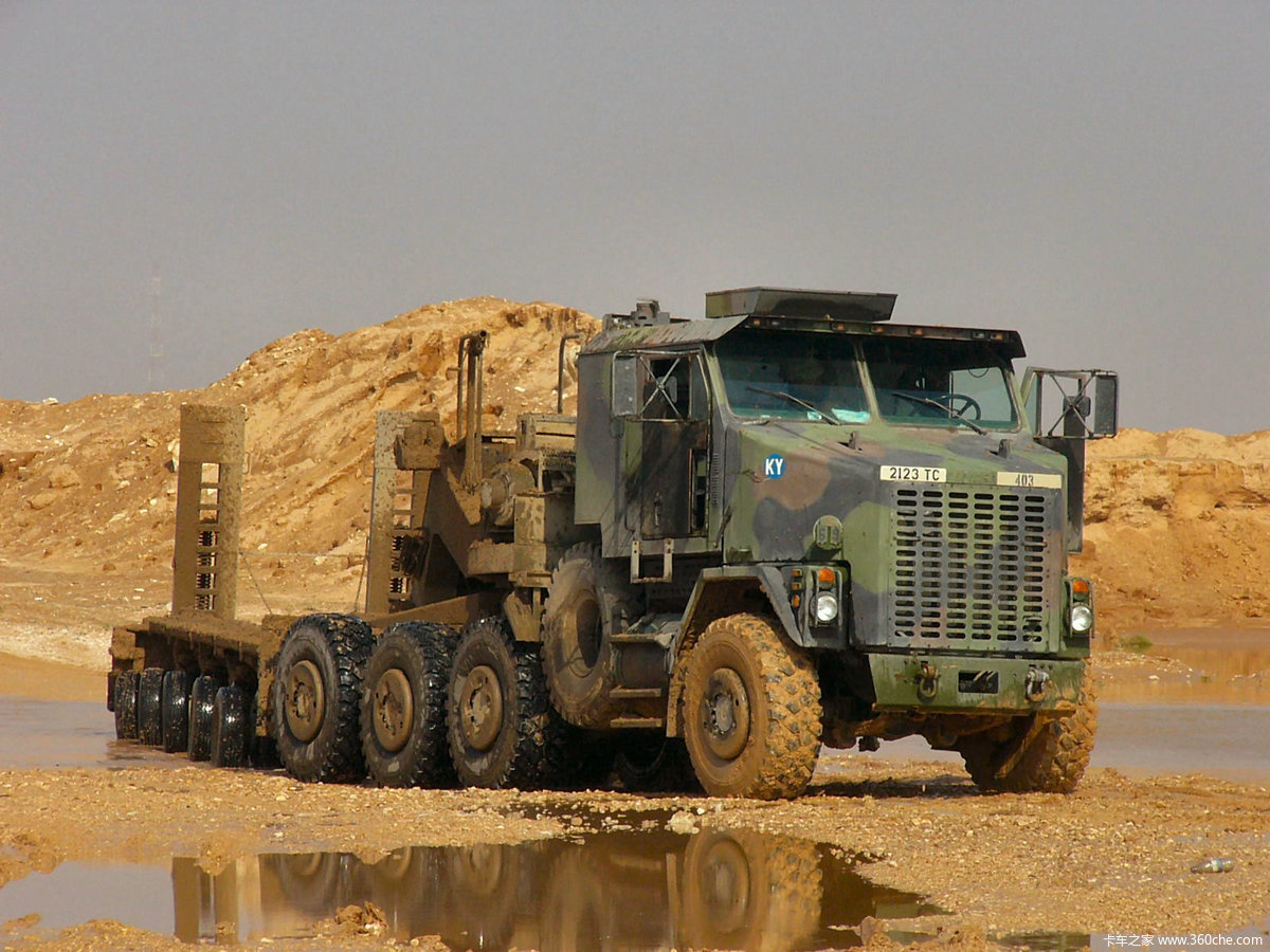 奥什科什中型战术卡车图片