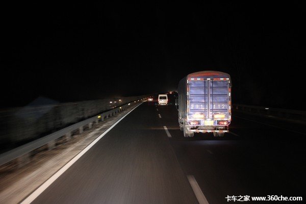 ����˾������ʮ�������£�ȫ���˷��ֵ�