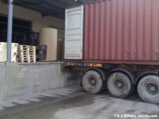 �����˵Ŀ������&nbsp;һ��ִ�ŵļ�ʻ֮·