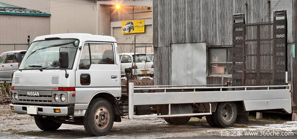 ��ʻ�Ұ���(4)&nbsp;Nissan&nbsp;Atlas����С���