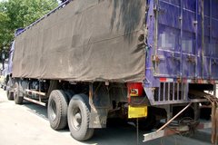 ��䱬��8x2���ͣ� �¹����µ����߳���