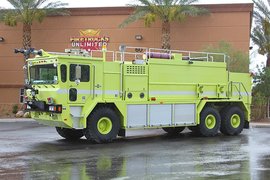 谁敢和我比骚气?540马力奥什特什T3000