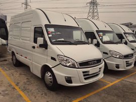 关爱随行 依维柯粉丝团关爱活动深圳站