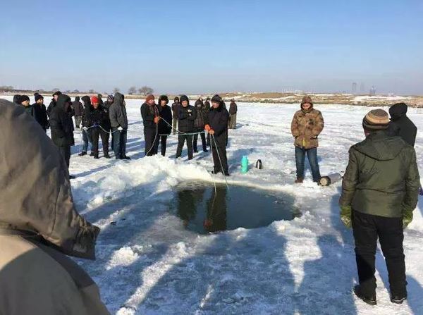 ��˾�����������ɻ���&nbsp;����Լ��ִ