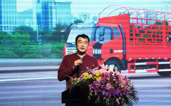 解放第三代全新长头安捷重卡全国投放