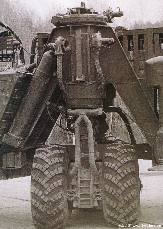 �÷ɻ�����ܵ�ǰ��&nbsp;װ����������8���