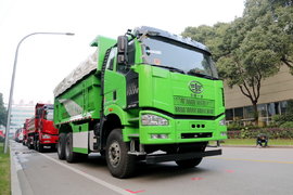 360°无死角驾驶 安心操控J6P智能渣土车