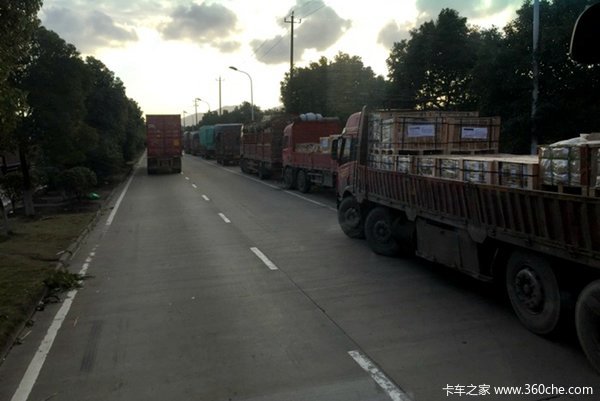 北仑又爆了 给保安400小费也要排一星期
