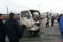 ����������ײ����  �ְ����ǲ�һ����