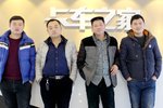 卡车人的父子兵 豪沃小弟来到卡车之家