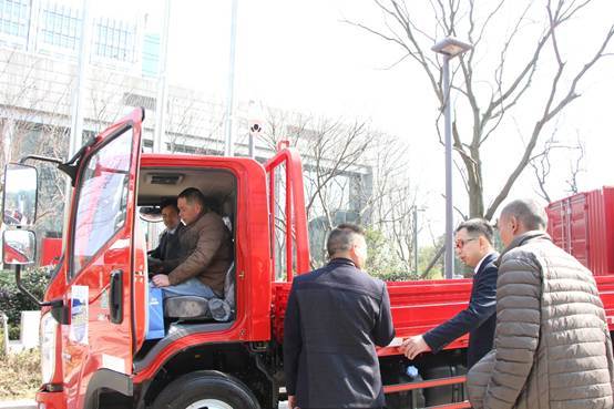 �����Ῠ�г�&nbsp;�µ��������л�76̨����!