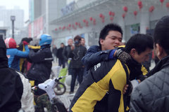 ���������ô���ִ�� �¶���ͷ��Ѫ��