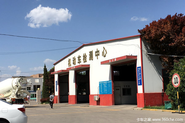 货车上牌先过检测线 都检查啥你知道吗?