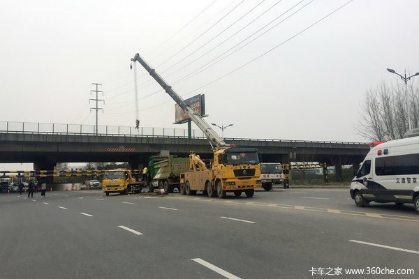 ������ײ�޸߸�&nbsp;�����Լ����˸�ĸ�޶�