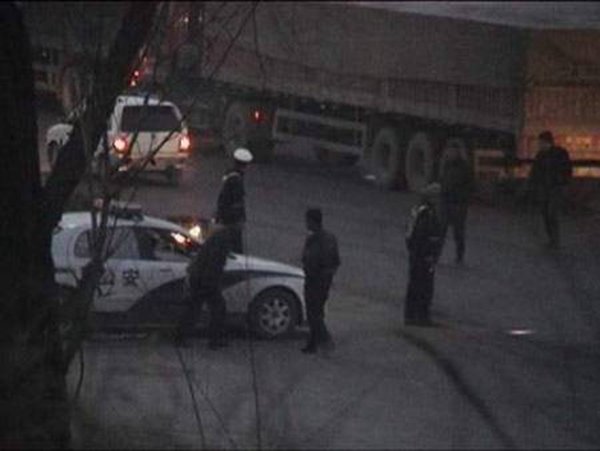 超载超限再抬头 国道超载车辆畅通无阻
