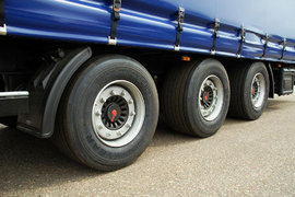 胎压测试有讲究 论春季轮胎大保健正确姿势