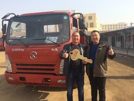 现场交车1台 包头奥普力运输车交付客户