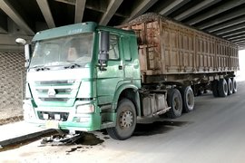 虽然我是百吨王但我也有权利休息