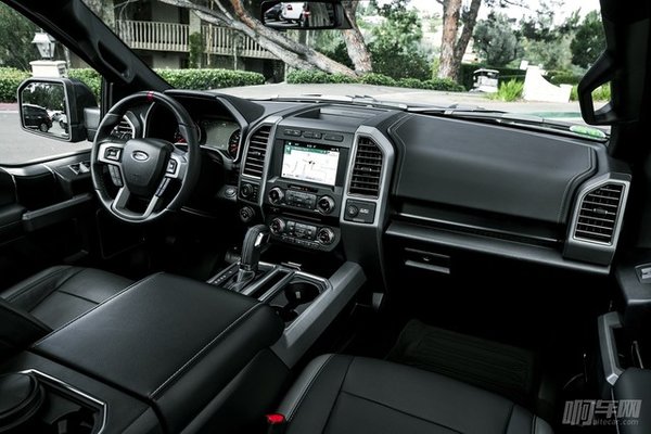 ¸£ÌØÃÍÇݵǽÖйú ×î¸ßÅ仹²»µ½55Íò Ƥ¿¨Òª»ð?