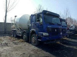 直降16.2万 济南豪沃混凝土搅拌车促销