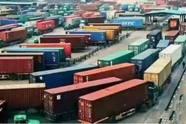 空箱提不到 重箱进不了港 中国第一大港警报拉响