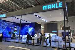 2017�Ϻ���չ�����ս�Я����Ʒ��չ