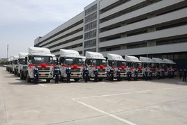 今年签约200台 首批东风轿运车交付上海日邮