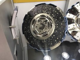 恶劣工况专用 伊顿陶瓷离合器登陆车展