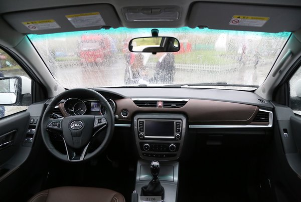 �����Ϻ���չ&nbsp;˧��T6Ƥ�������ǽ���