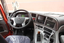 什么是触手可及的环绕式仪表台 你喜欢吗