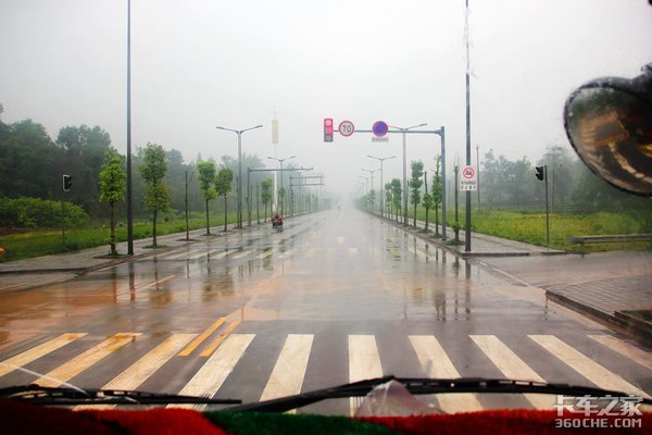 ��ISZ13����ɽ·������&nbsp;���¸���ƽ·��