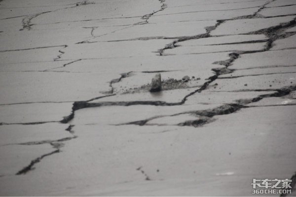 ��ISZ13����ɽ·������&nbsp;���¸���ƽ·��