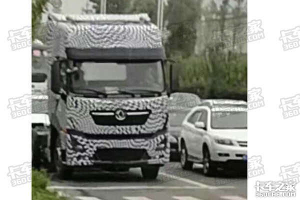 有人觉得会是平地板 东风新天龙谍照来了
