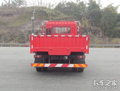 红岩装了全新驾驶室 诞生出5.5吨牵引车