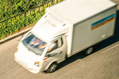 ˾�������� �¼����Ƴ�12�����˼�ʻ����