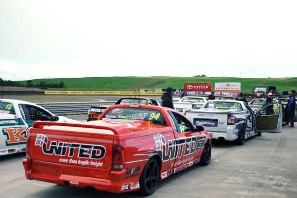 皮卡赛车的狂欢!澳大利亚V8 Ute 场面燃爆了!