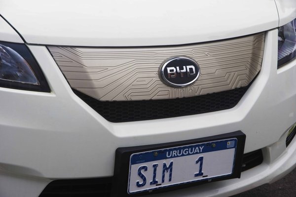 乌拉圭再添20台市长专属品牌纯电动车e6