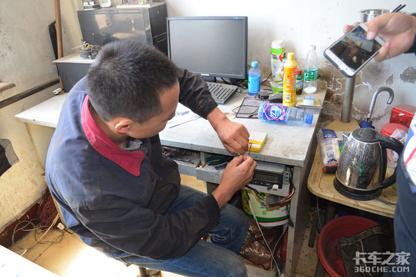 诚信+专业 记解放锡柴服务站师傅的一天