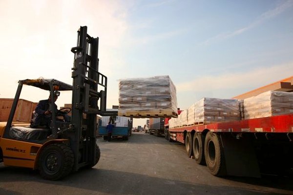 丝路上的驿站 传化公路港助推一带一路