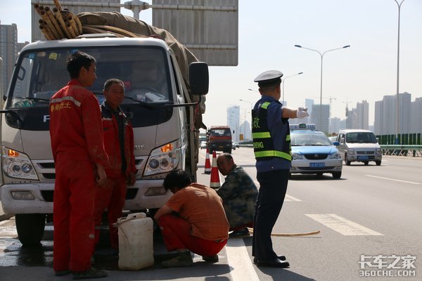 不罚款不卸货 这样的路政你遇到过吗？