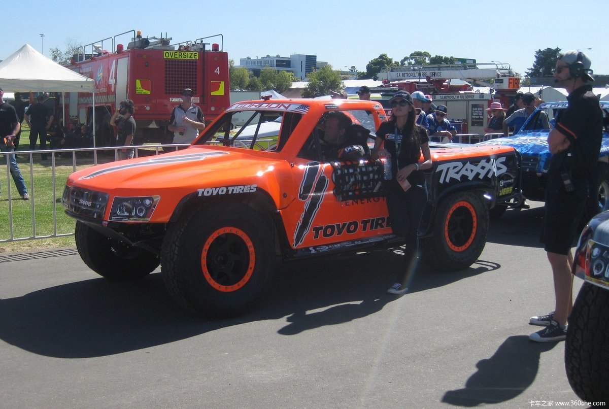 你咋不上天呢美国超级卡车赛场面太震撼图片列表