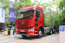 自重8.3吨还带后提升 解放新J6快运版有何不同?