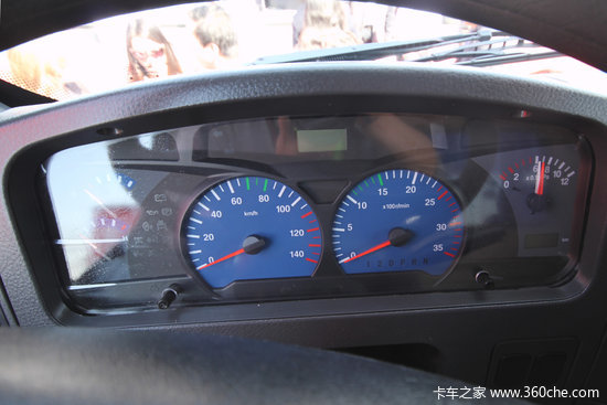 看见和看不见的精彩 图说乘龙609驾驶室