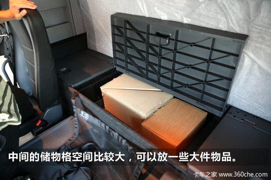 重卡典范 奔驰当家花旦Actros实拍图秀