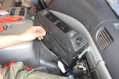 פ���յ�������װ�̵� �����Լ۱ȳ�ɫ