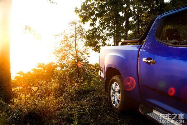 连续3月销量过千 皮卡新秀大通T60一鸣惊人