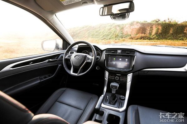 连续3月销量过千 皮卡新秀大通T60一鸣惊人